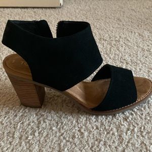 Toms Majorca Cutout Black Suede Sandal